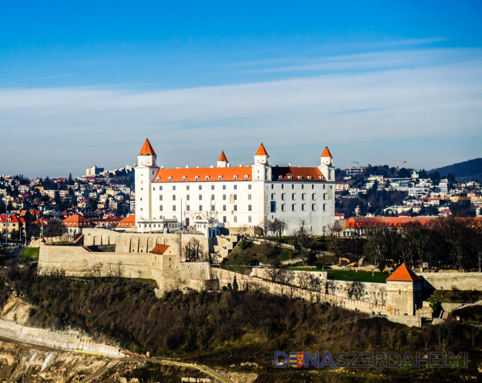 Illusztrációs felvétel (pixabay) Rajzpályázat: Várak és Erődtemplomok, történelmünk dicső hírmondói