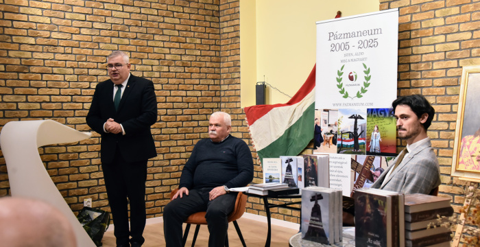 Esterházy Jánosra emlékeztek és bemutatták Hrubík Béla új kötetét a Stephaneumban