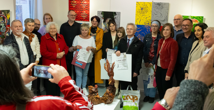 A művészetnek akkor van értelme, ha bele tudunk feledkezni