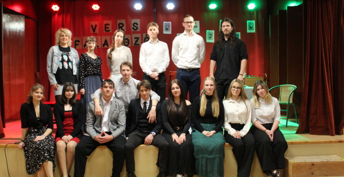 Irodalmi lakoma a Versfalatozóban