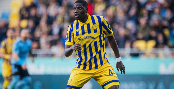 Samsindin Ouro: Egy hajóban evezünk