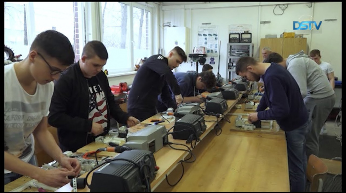 Embedded thumbnail for Riasztó létszámfogyás a felvidéki magyar szakközépiskolákban