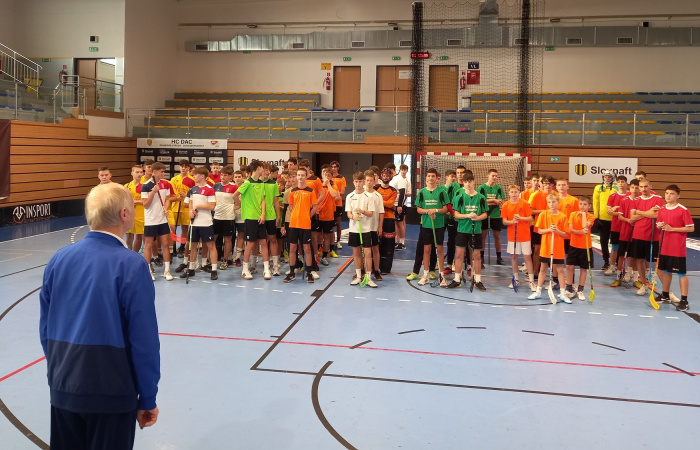 Magabiztos Jilemnicky-győzelem a felső tagozatos fiúk floorball versenyén