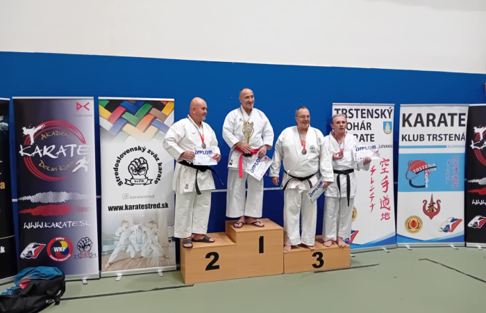 Aranyéremmel tért haza az IPPON Karate Klub vezetője