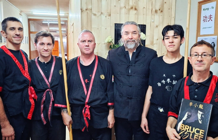 Tisztelgés a harcművész előtt