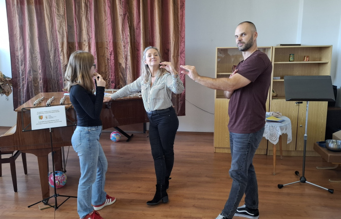 Ismét fuvolamuzsika töltötte be a Művészeti Alapiskola koncerttermét.