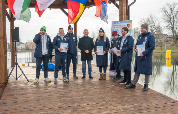 Ismét minőségi, emlékezetes versenyt szerveztek a jeges úszók Dunaszerdahelyen