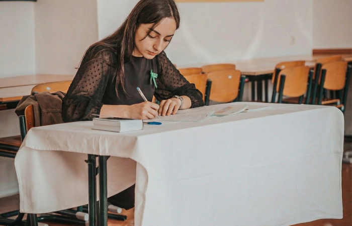 Nagyszombat megyében több mint háromezer diák tesz írásbeli érettségi vizsgát