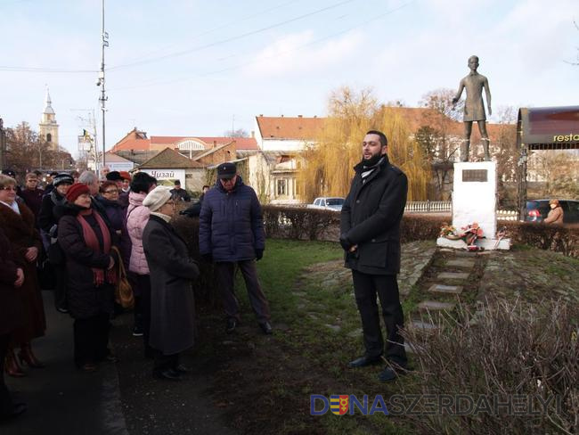 Petőfi Sándor 196. születésnapjára emlékeztek