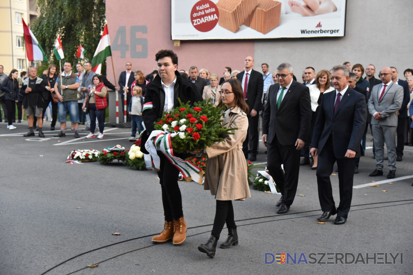 „A felvidéki magyarok lélekben ott voltak a tüntetők között és a pesti utcákon”