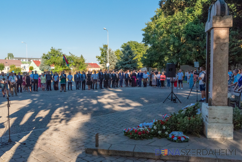 Szent István hite és elszántsága példát mutat