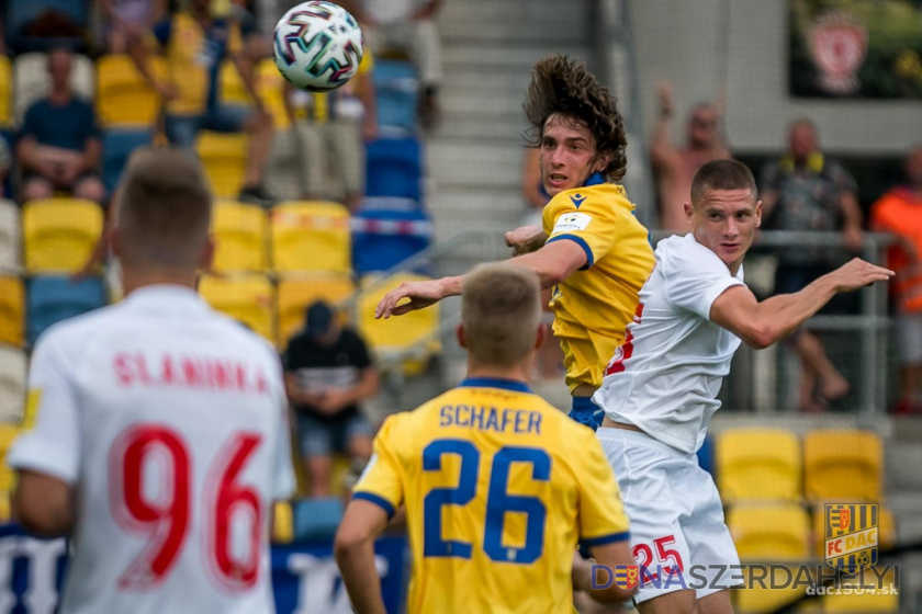 forrás: dac1904.sk A Szered-DAC mérkőzés előtt: 11.1-e helyett 12.2-a