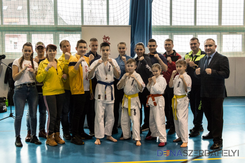 Hat érmet szerzett Martfűn a Seishin Karate Klub