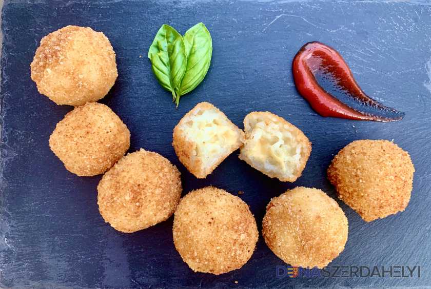 Arancini, avagy sajtos rizsgolyó roppanós kéregben