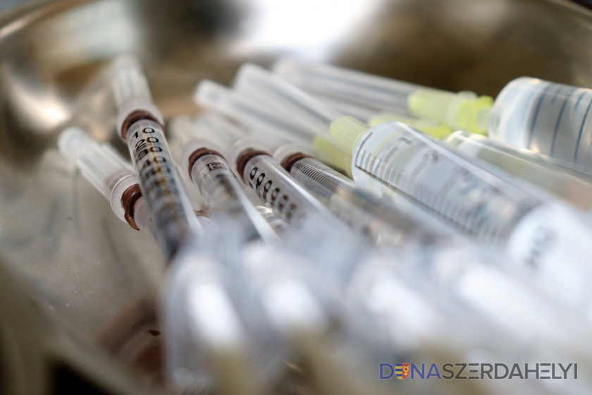 Szlovákia 340 ezer adag Nuvaxovid vakcinát kap a Novavaxtól
