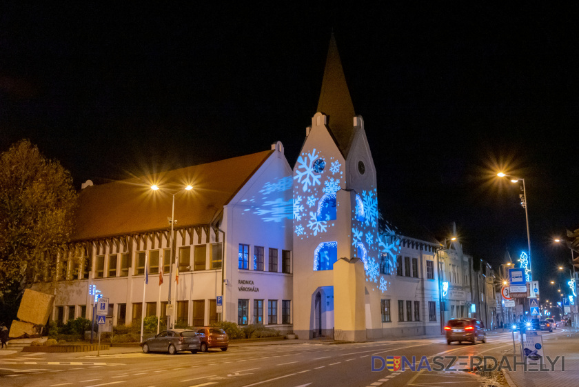 Az ünnepeket várva megújul Dunaszerdahely díszvilágítása