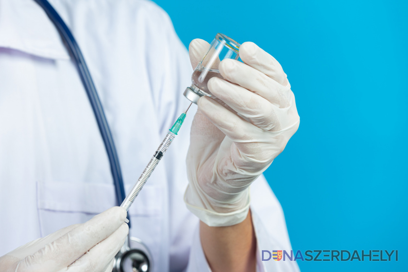 Most már biztos: a krónikus betegeket az AstraZeneca vakcinájával oltják be
