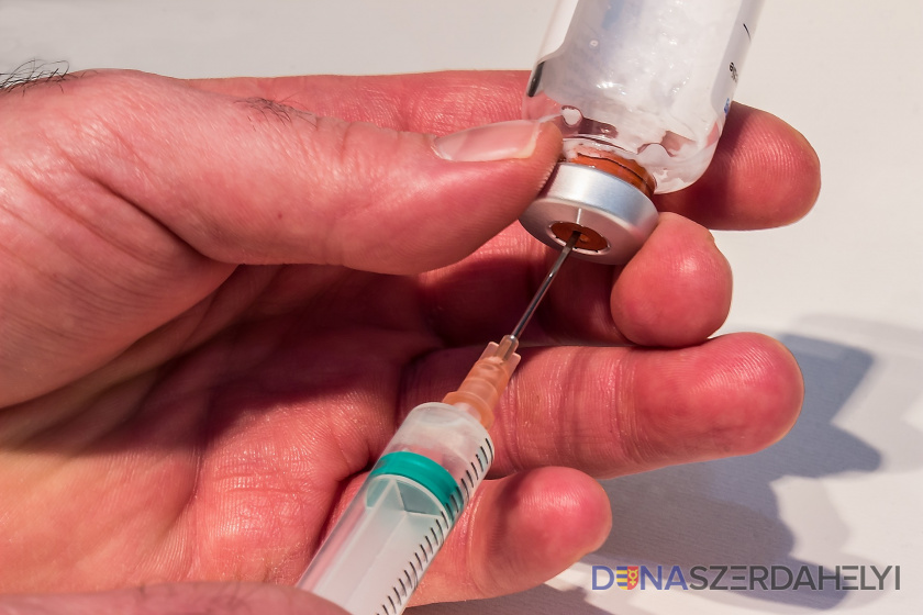 Illusztrációs felvétel, Pixabay.com Kevés a fecskendő, kukába kerül a koronavírus elleni vakcina egy része