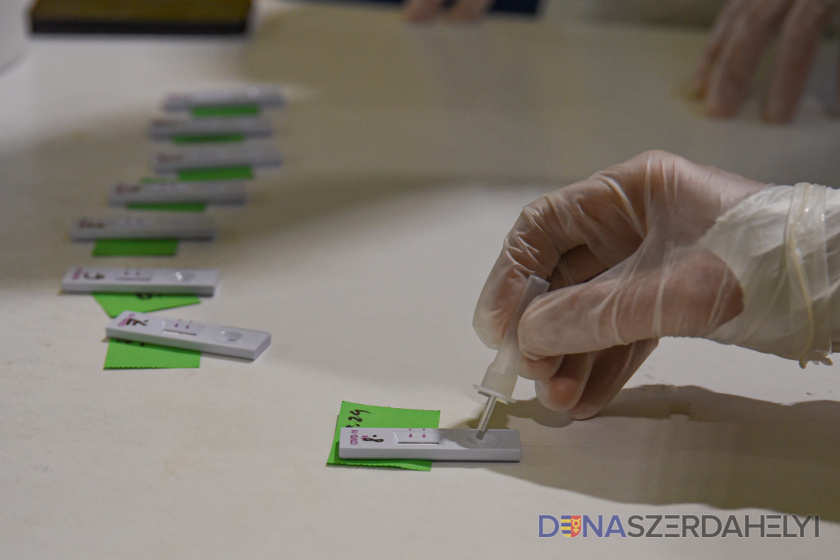Már csak előzetes regisztrációval lehet menni antigéntesztre a dunaszerdahelyi kórházba – még vannak szabad időpontok