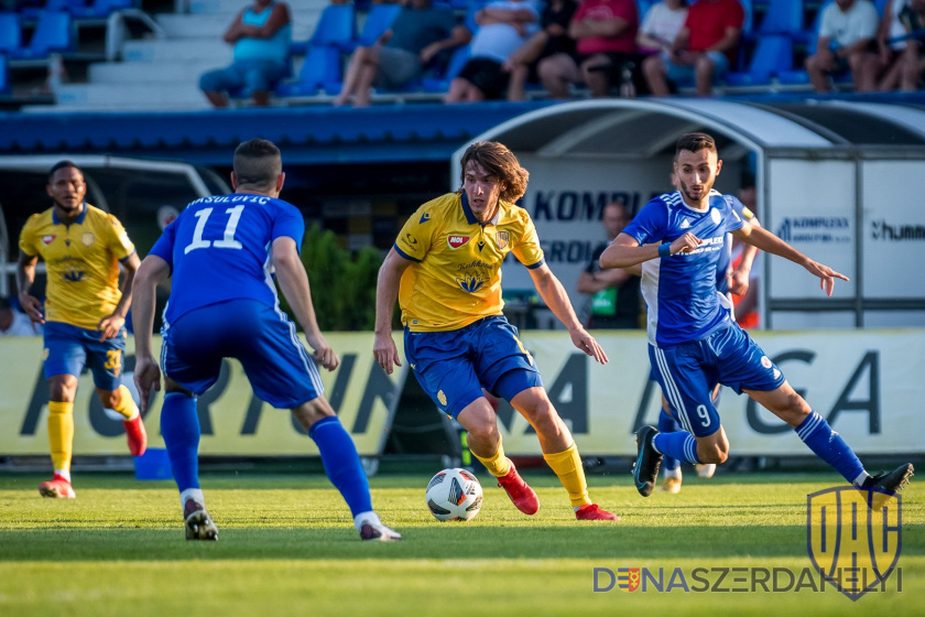 dac1904.sk A DAC-Szenice mérkőzés előtt: Jubileum új edzővel és új mezekkel