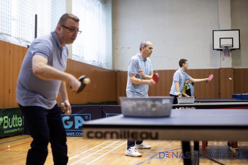 Fotó: KlikkOut „Az asztalitenisz mindenki sportja” – interjú Šandal Péterrel és Novotný Lajossal