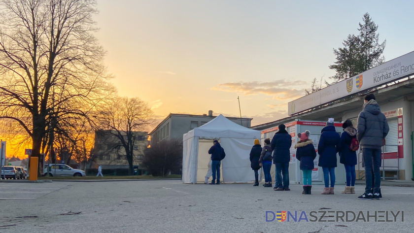 A sürgősségi ellátás előtt tesztelik a gyerekeket