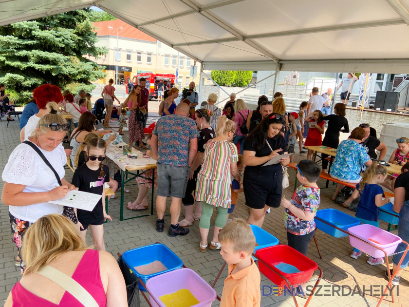 Játékos, zenés gyereknap a Csaplár előtt