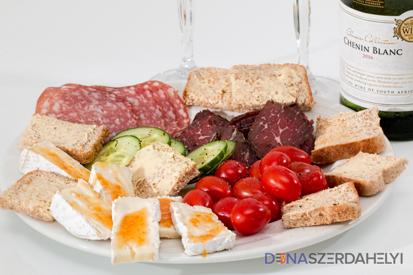Illusztrációs felvétel (pixabay) Az élelmiszerek a minimális eltarthatósági idejük lejárta után is árusíthatók lesznek, ezt azonban látható módon jelölni kell