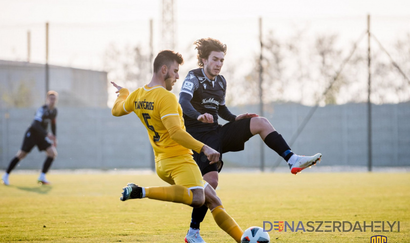 Fotó: dac1904.sk / Lelkes Ernő A DAC-Ligetfalu felkészülési mérkőzés előtt