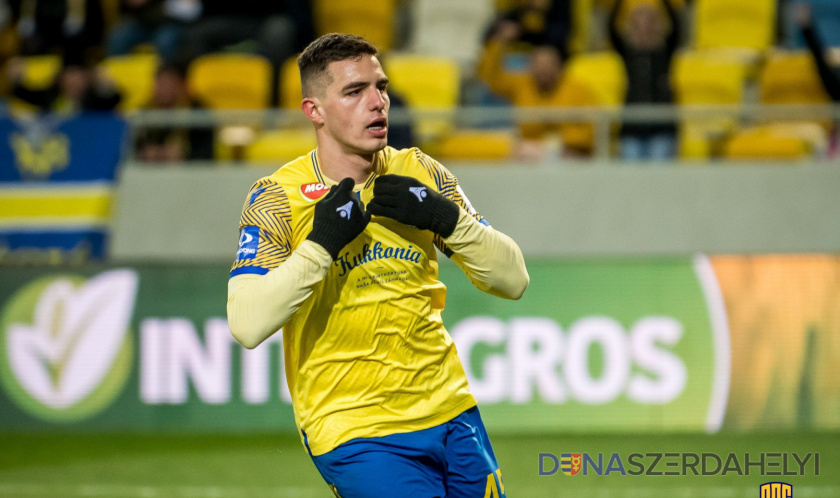 Fotó: dac1904.sk / Lelkes Ernő Hét játékos kilenc mesterhármasa