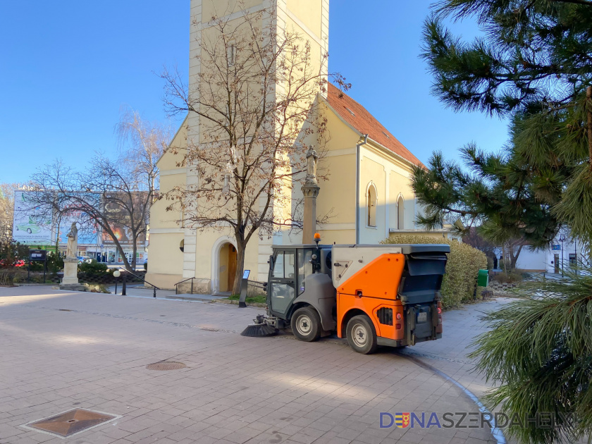 Elindult az utak tavaszi nagytakarítása