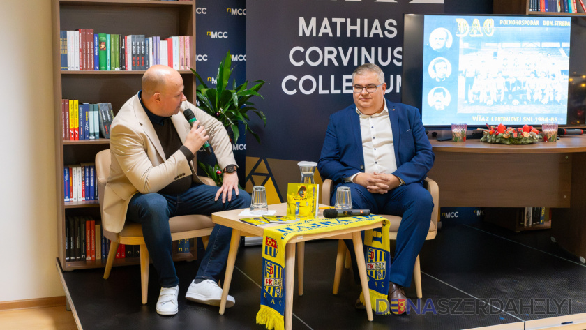 Rózsár Vince felvételei Szurkolói szemmel – bemutatták Karaffa Attila új könyvét