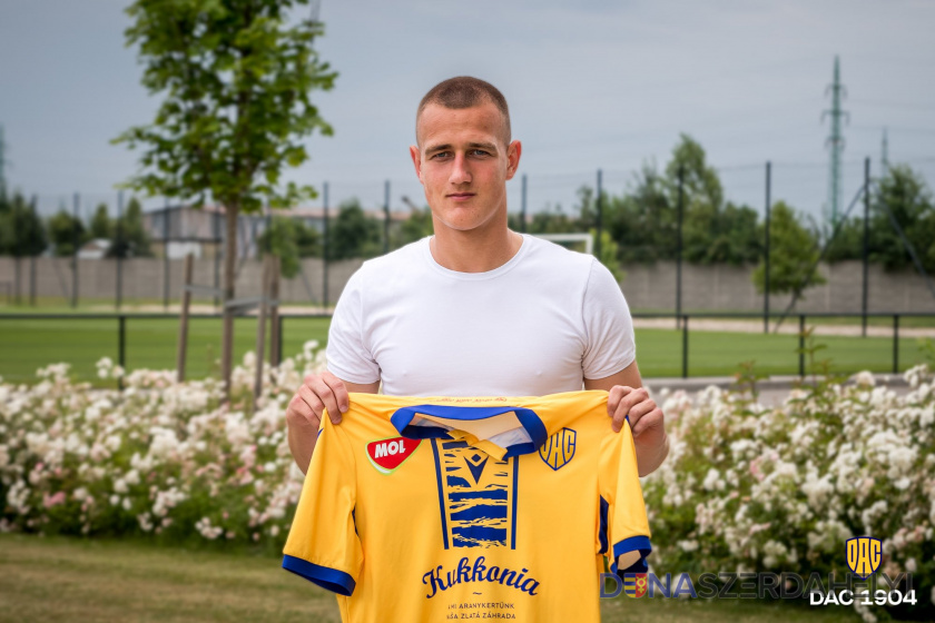 dac1904.sk Szolgai Mátéval szerződést hosszabbított a DAC