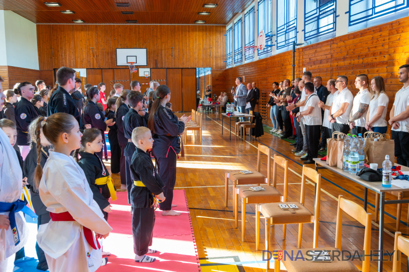 Tíz klub 70 versenyzője találkozott a kempo kupán