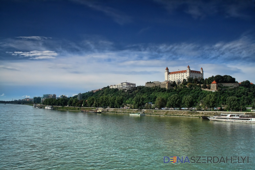 Illusztrációs felvétel (pixabay) Második olvasatba került a rendkívüli nyugdíjkiegészítésről és a kórházreformról szóló javaslat