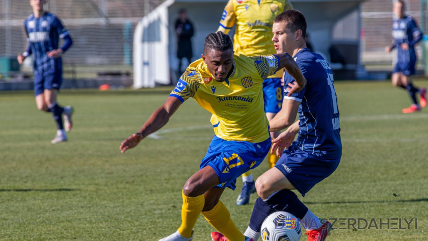 Az FK TSC Topolya - DAC 1904 felkészülési mérkőzés előtt