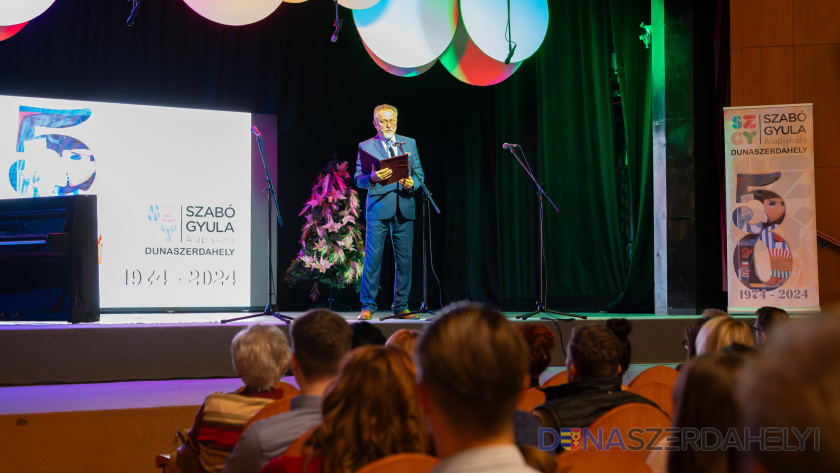 Sok sikert és boldog születésnapot, Szabó Gyula Alapiskola