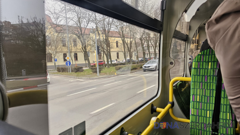 Hétvégén nem fognak működni a jelzőlámpák az Erzsébet téri nagykereszteződésben