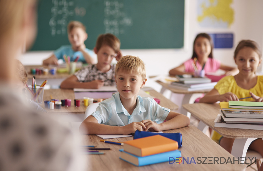 2006 óta nem látott szinten a felvidéki magyar iskolakezdők száma