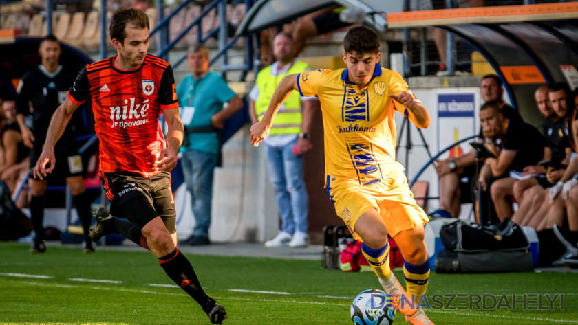 dac1904.sk A Rózsahegy - DAC 1904 mérkőzés előtt: Nagypéntek, nagy csata