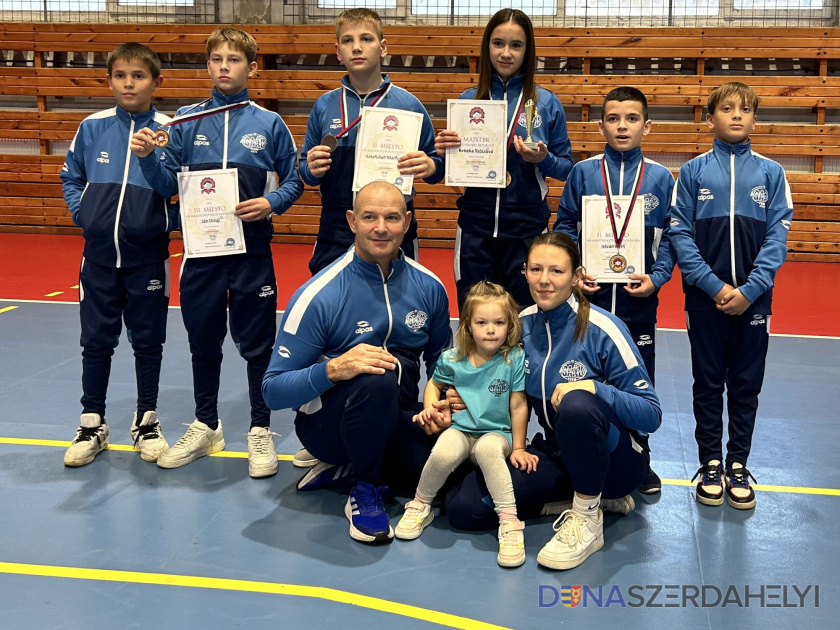 Újoncok az U13-as birkózó szlovák bajnokság dobogóján!