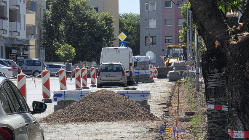 Hathetes útfelújítás a Kondé püspök utcában, jövő héten indul a Kistejedi utca