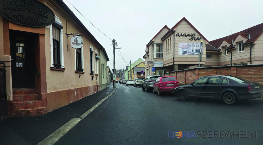 Nagy Attila felvételei Befejeződött a Rózsa utca felújítása