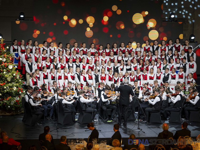 Forrás: felvidek.ma Dunaszerdahelyre látogat a Szentegyházi Gyermekfilharmónia