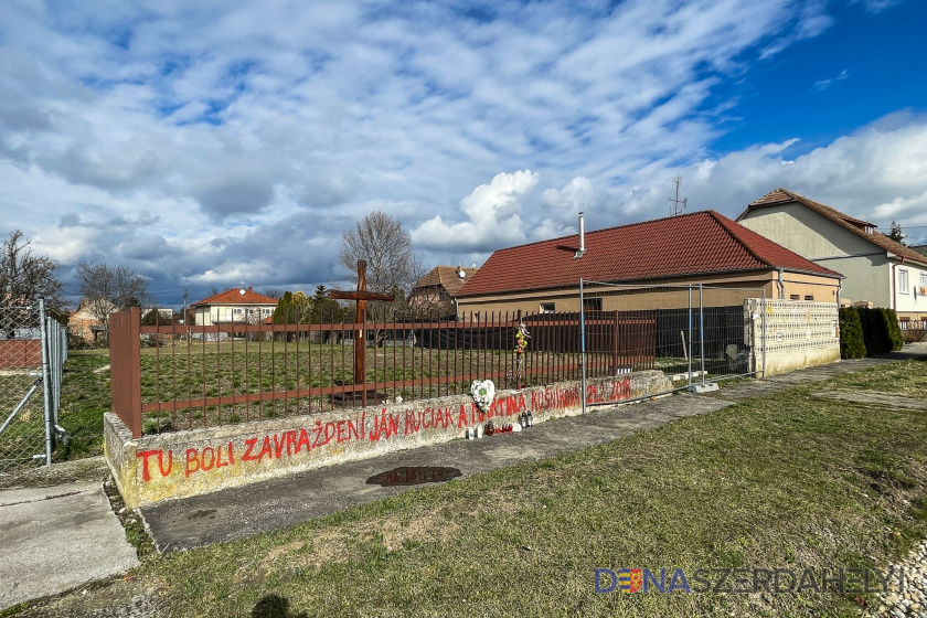 Vo Veľkej Mači sa začne s výstavbou Pamätníka slobody slova, kraj podpísal zmluvu so zhotoviteľom
