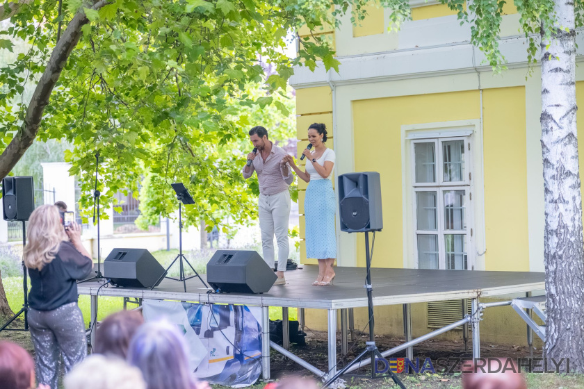 Rózsár Vince felvételei Slágerparádé a Dunaszerdahelyi Udvari Muzsika harmadik koncertjén