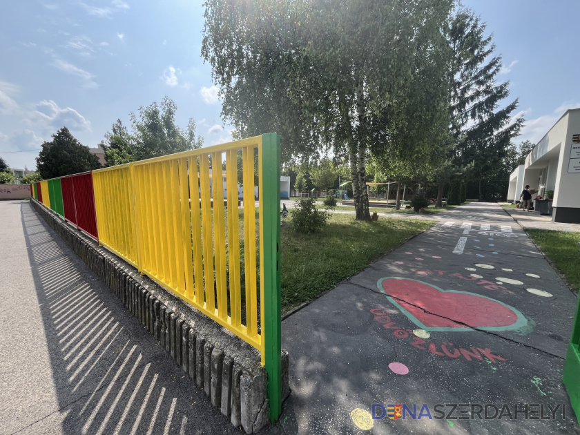 Az óvoda felvételei Megújult az óvoda kerítése