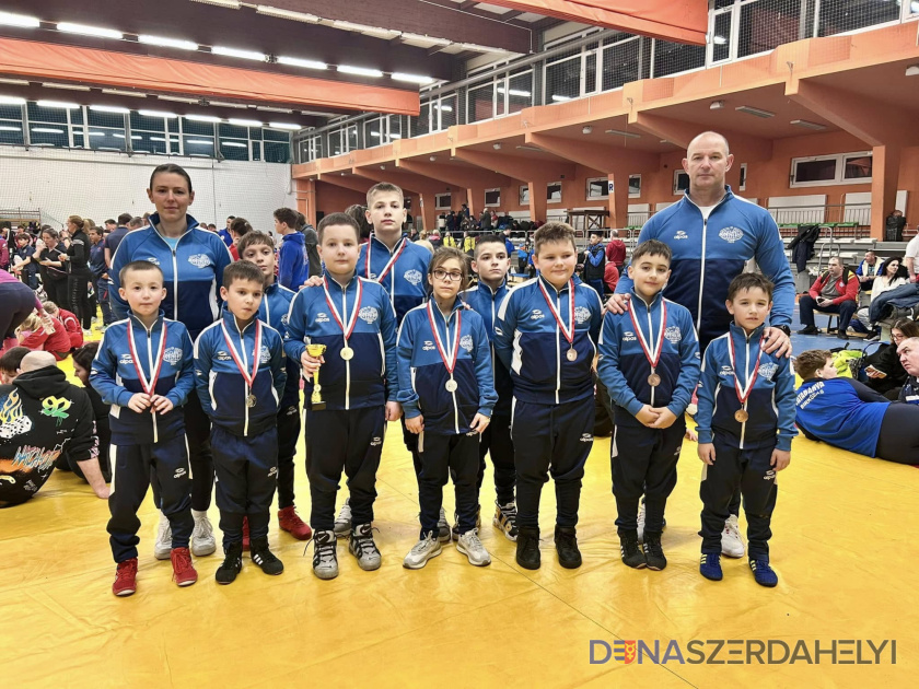 Fotó: Gaál Wrestling Team A Gaál Wrestling Team egy arannyal, két ezüsttel és 5 bronzéremmel nyitotta az új évet