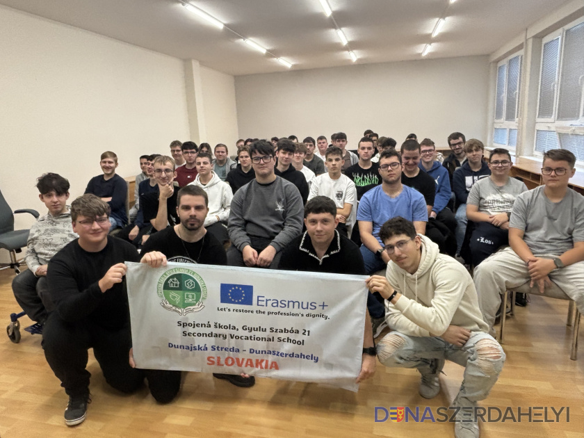 Az iskola felvételei Erasmus-nap az iskolában