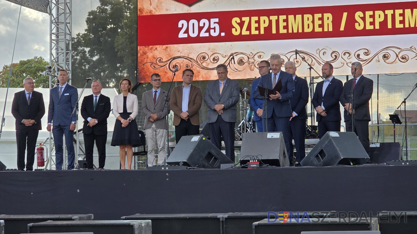 Ünnepélyesen megnyílt a 43. Csallóközi Vásár
